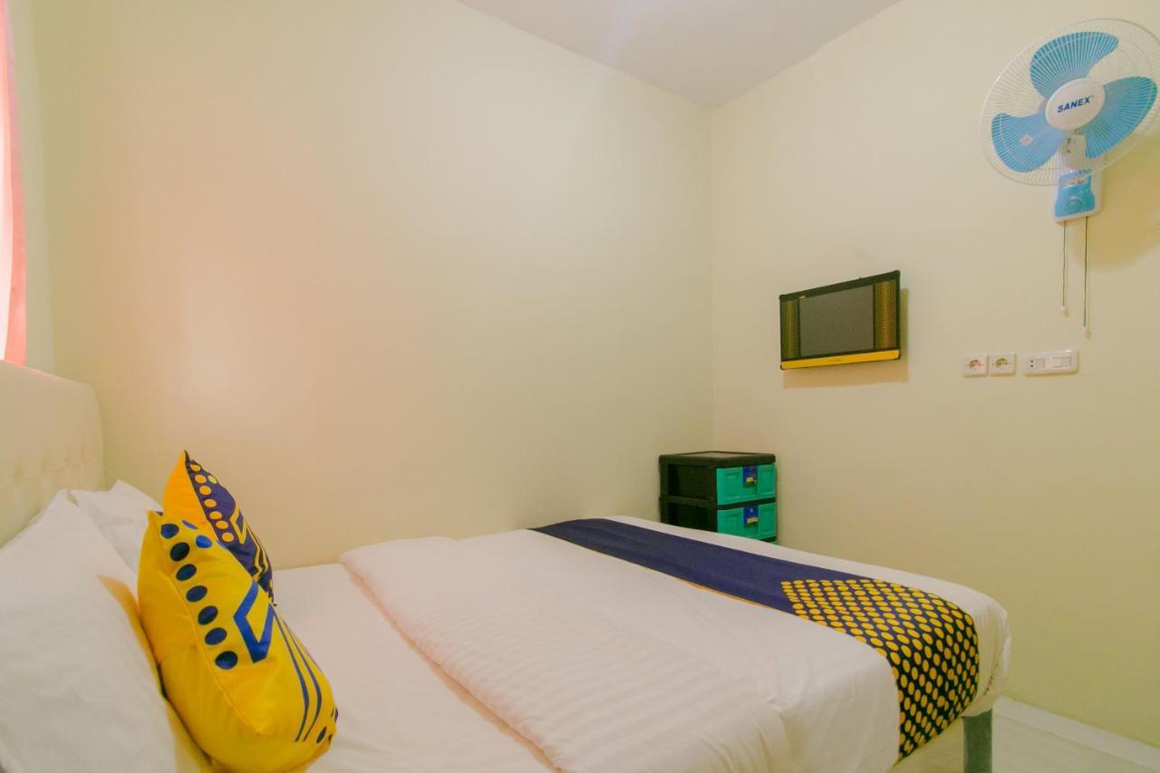 Ayu Homestay Syariah Sukabumi Exteriör bild
