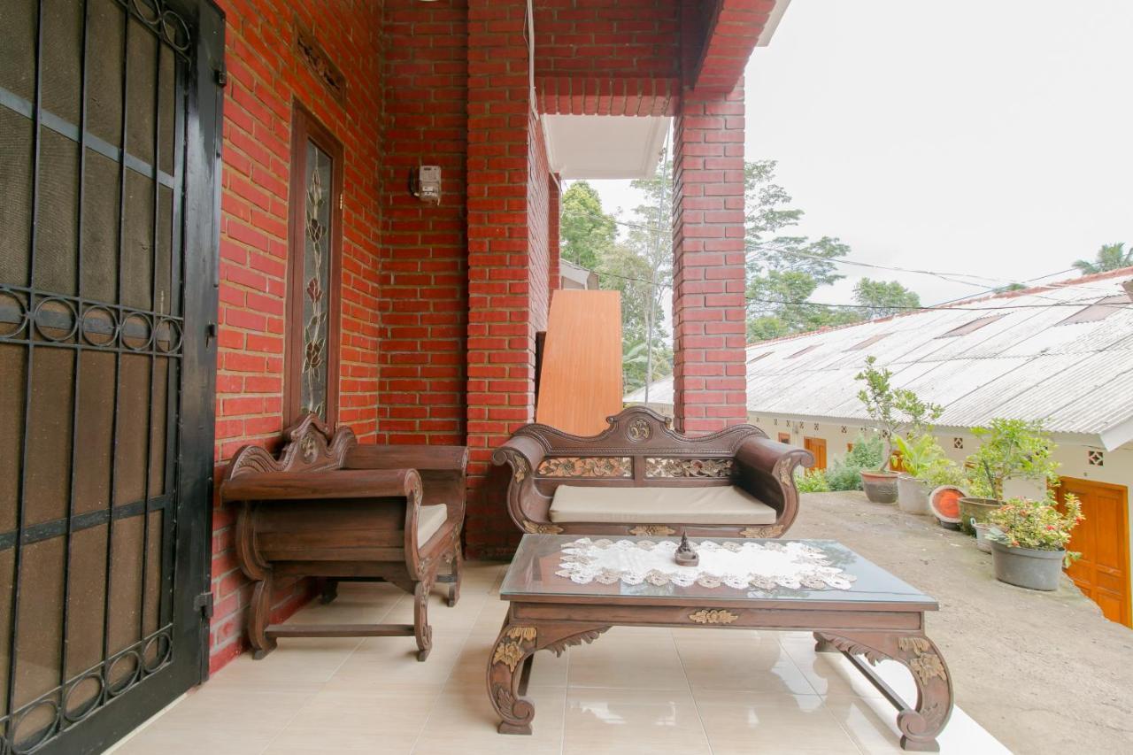 Ayu Homestay Syariah Sukabumi Exteriör bild