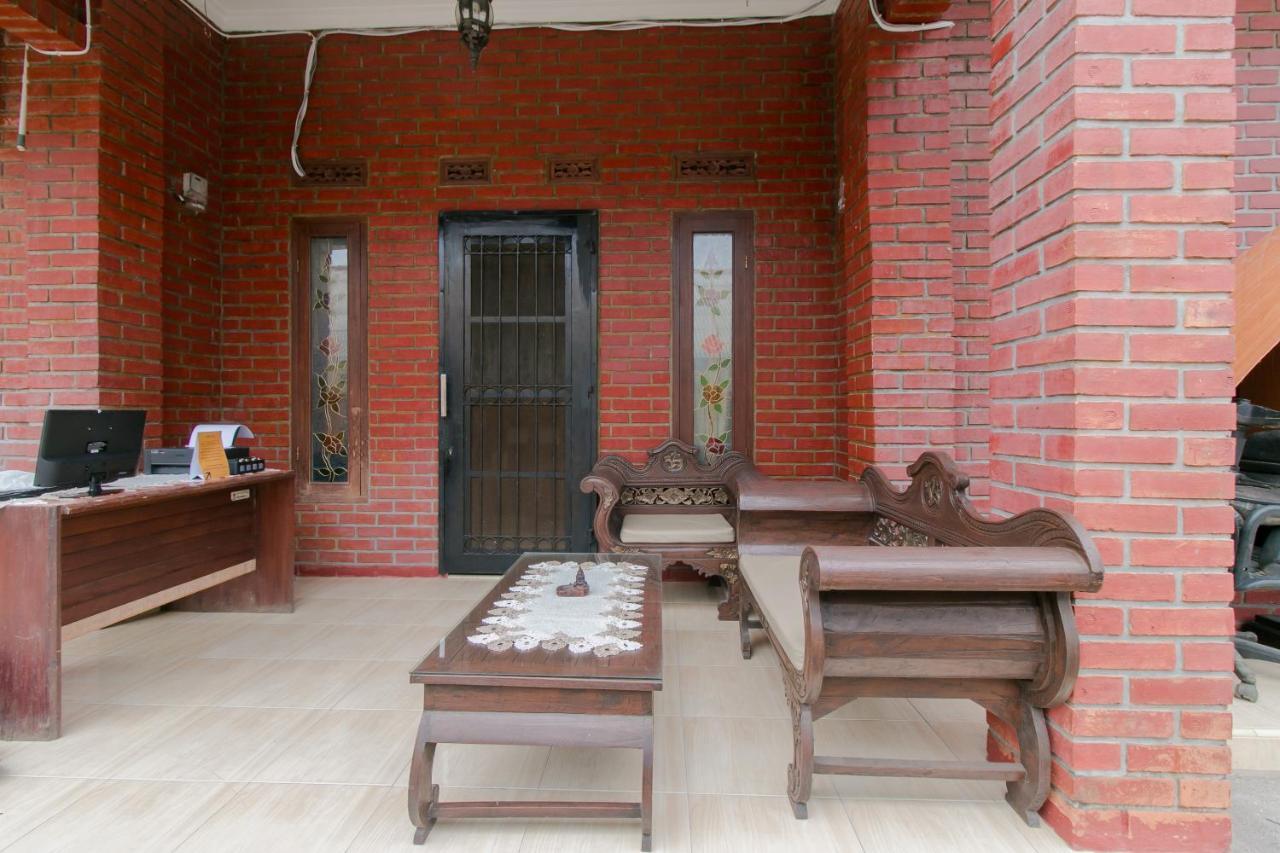 Ayu Homestay Syariah Sukabumi Exteriör bild