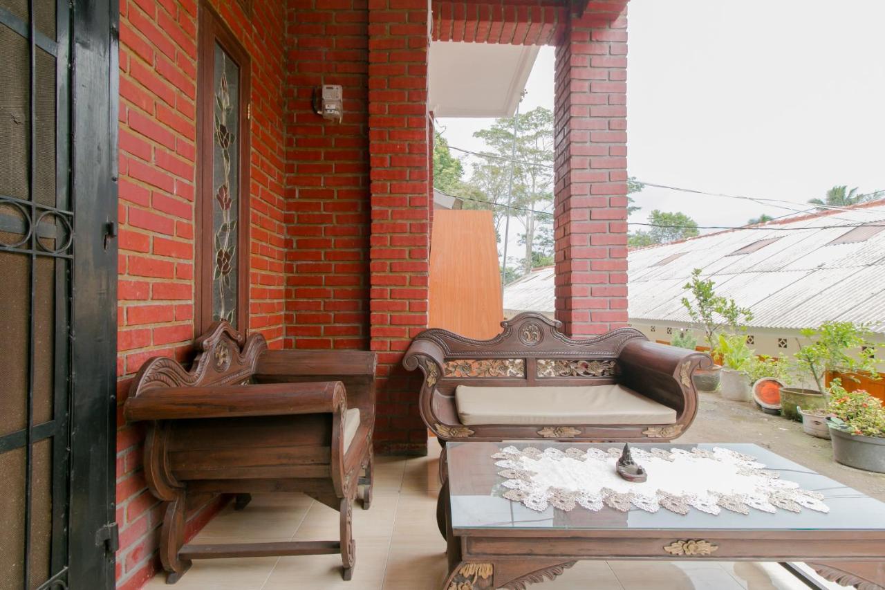 Ayu Homestay Syariah Sukabumi Exteriör bild