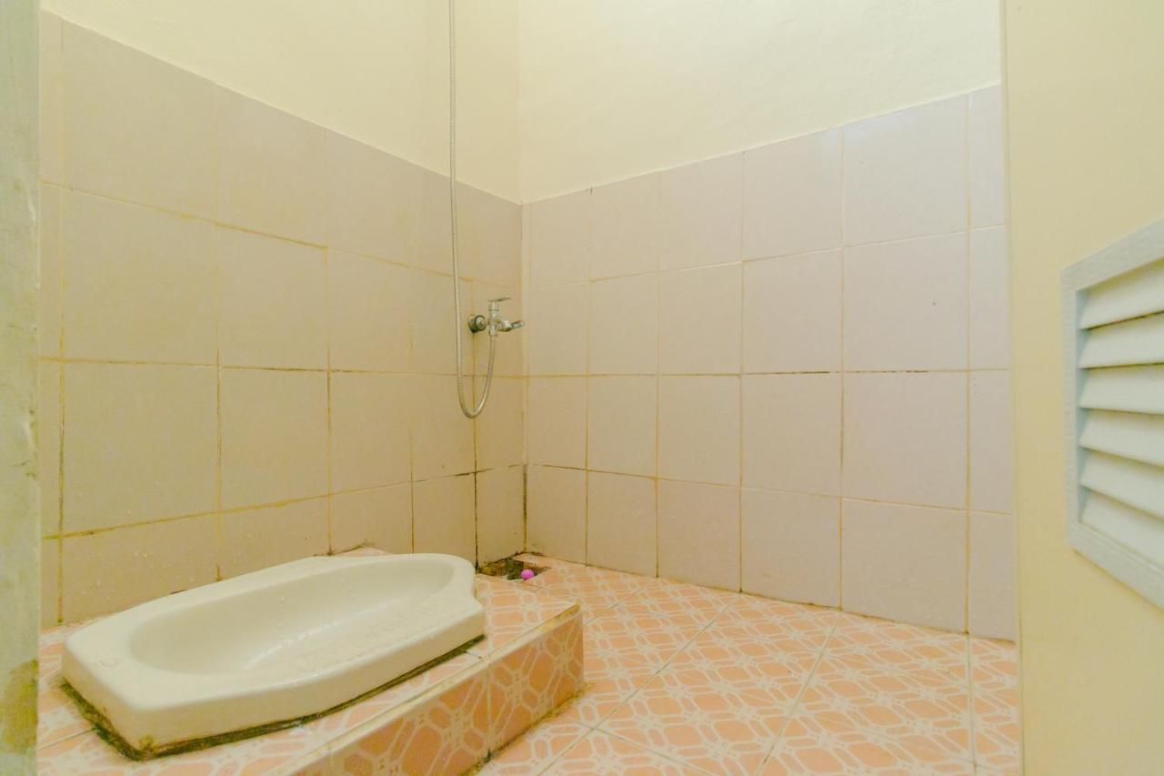 Ayu Homestay Syariah Sukabumi Exteriör bild
